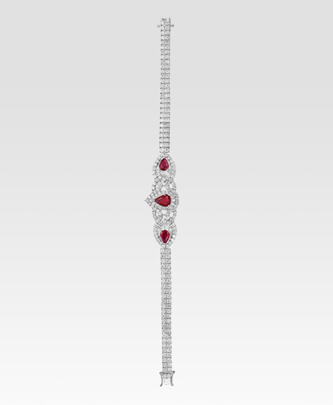 PLV-highJewellery-signature-product-V2